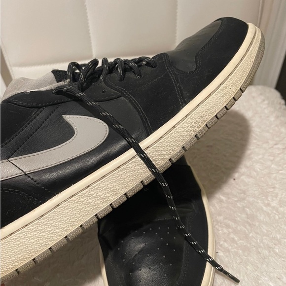 Air jordan 1 retro low black toe bread.Authentic one - Picture 3 of 7